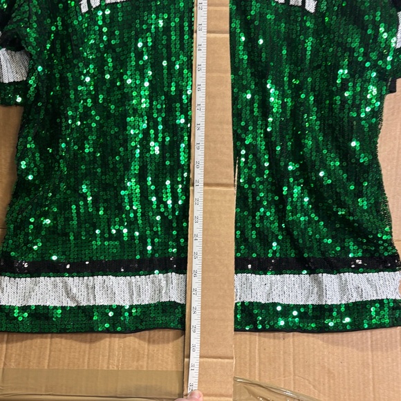 Love Theory Essentials 1992 Emerald Sequin V-Neck Jersey - Picture 8 of 10